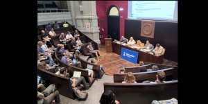 Acto institucional de bienvenida, con Pilar Gayán (Directora General de Ciencia e Investigación del Gobierno de Aragón), Rosa Bolea (Vicerrectora de Política Científica de la Universidad de Zaragoza), Jesús Mª Salvador (Asesor Científico del Gabinete del Secretario de Estado, Ministerio de Ciencia, Innovación y Universidades), Ramón Miquel (Coordinador Científico Nacional del Plan Complementario de Astrofísica y Física de Altas Energías) y Javier Cenarro (Director del CEFCA y Coordinador Científico en Aragón del Plan Complementario de Astrofísica y Física de Altas Energías). Crédito: Centro de Estudios de Física del Cosmos de Aragón (CEFCA) y Centro de Astropartículas y Física de Altas Energías (CAPA).